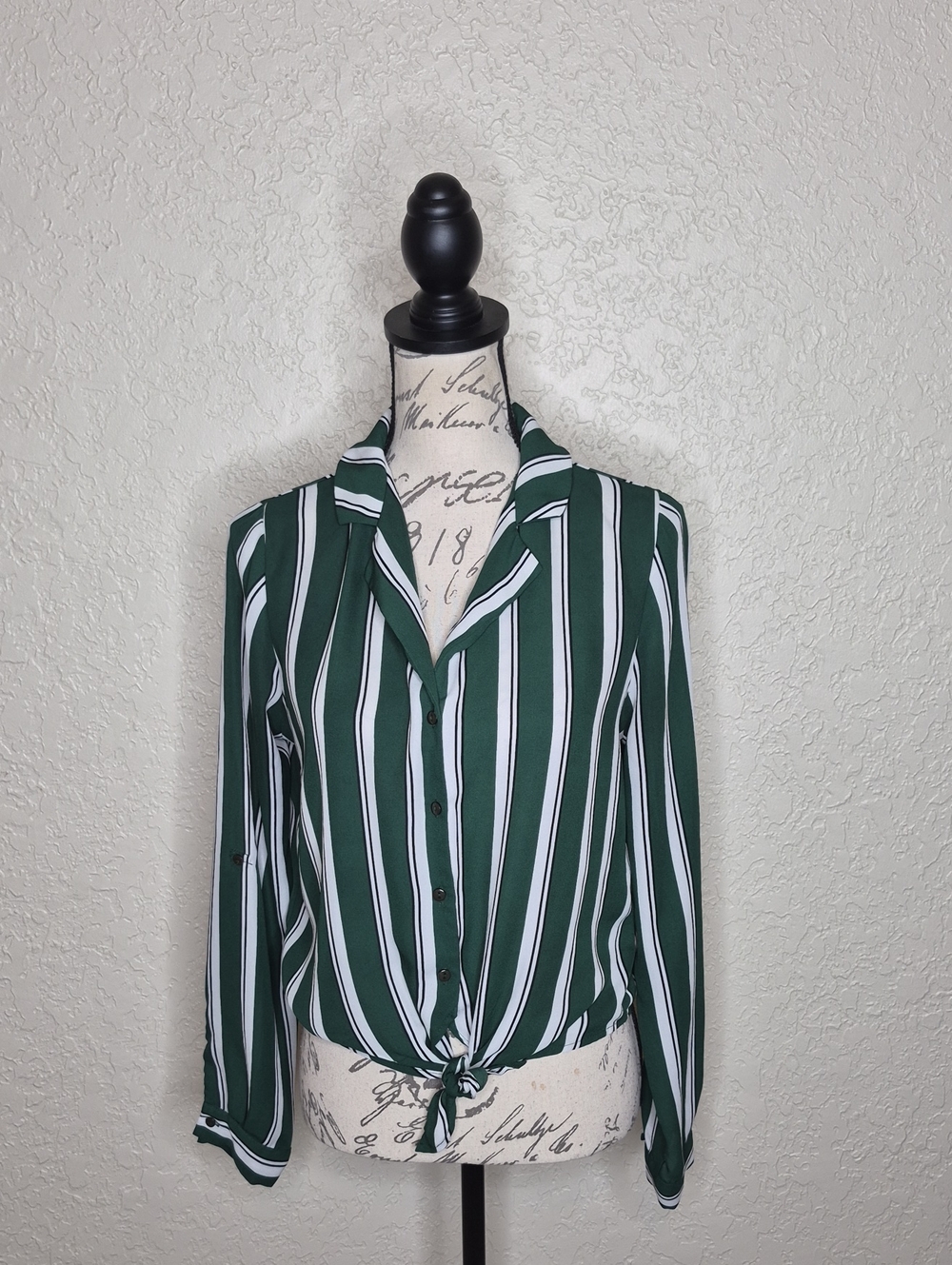 Active USA Striped‎ Button Front Shirt Size M